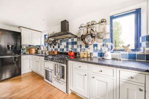 Kitchen- click for photo gallery